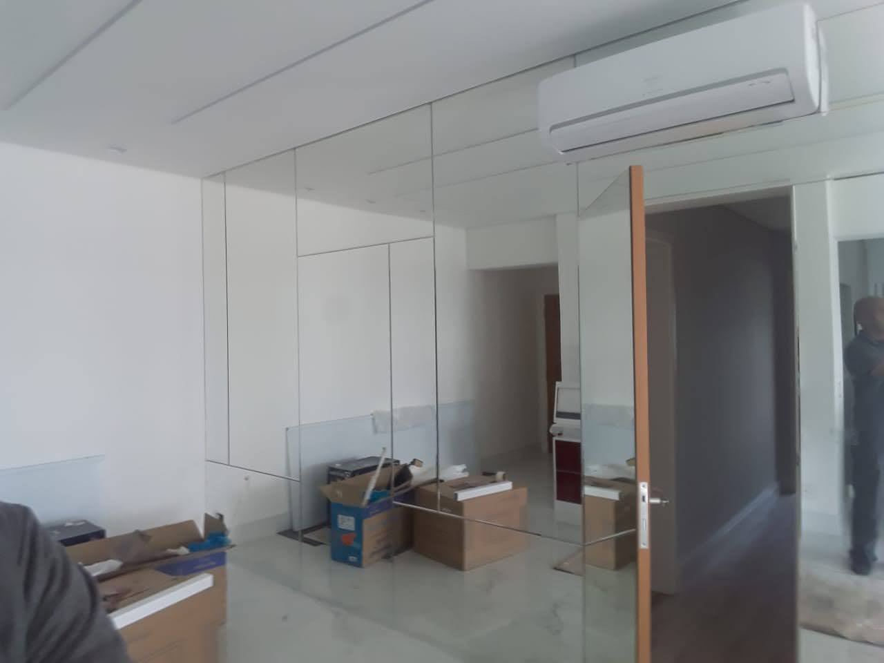 Divisoria de vidro corporativa